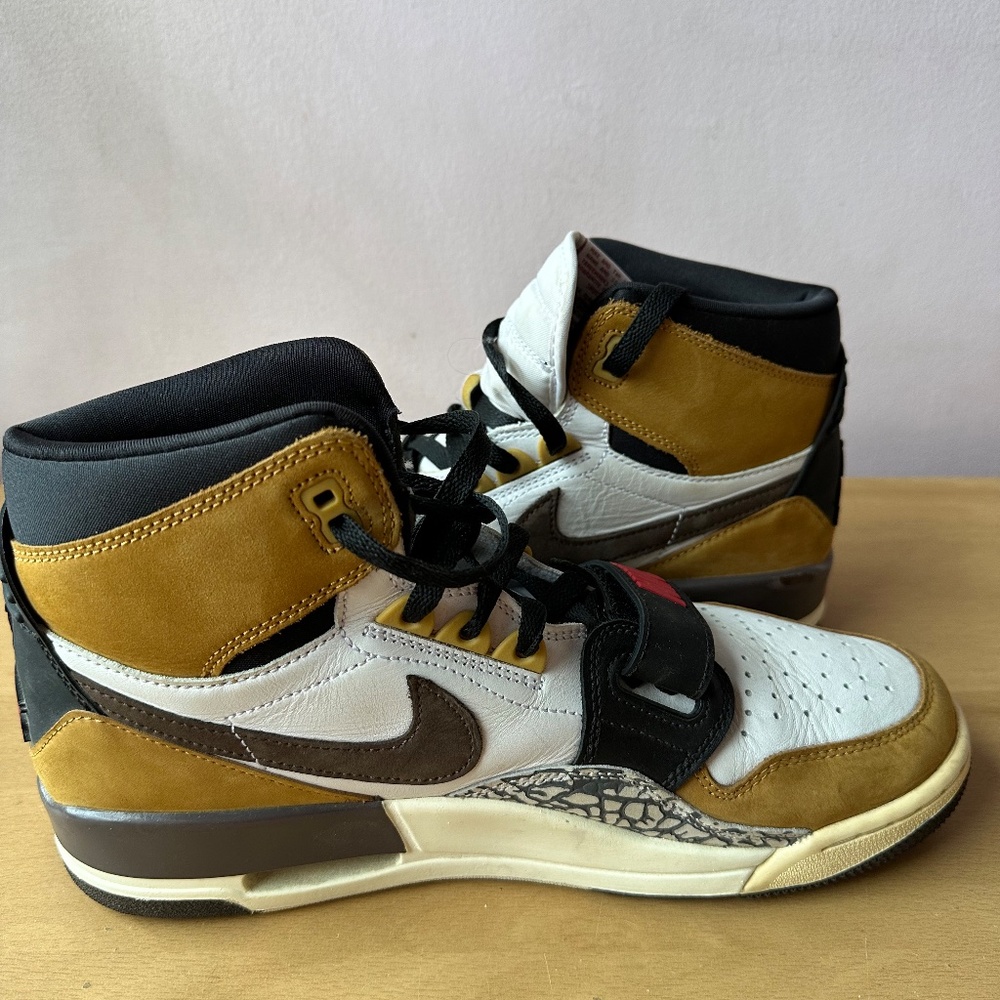 RARE Nike Air Jordan 1 Legacy 312 ROY Mens Shoes AV3922-102 Size 10.5 Rookie Tan - Picture 16 of 16